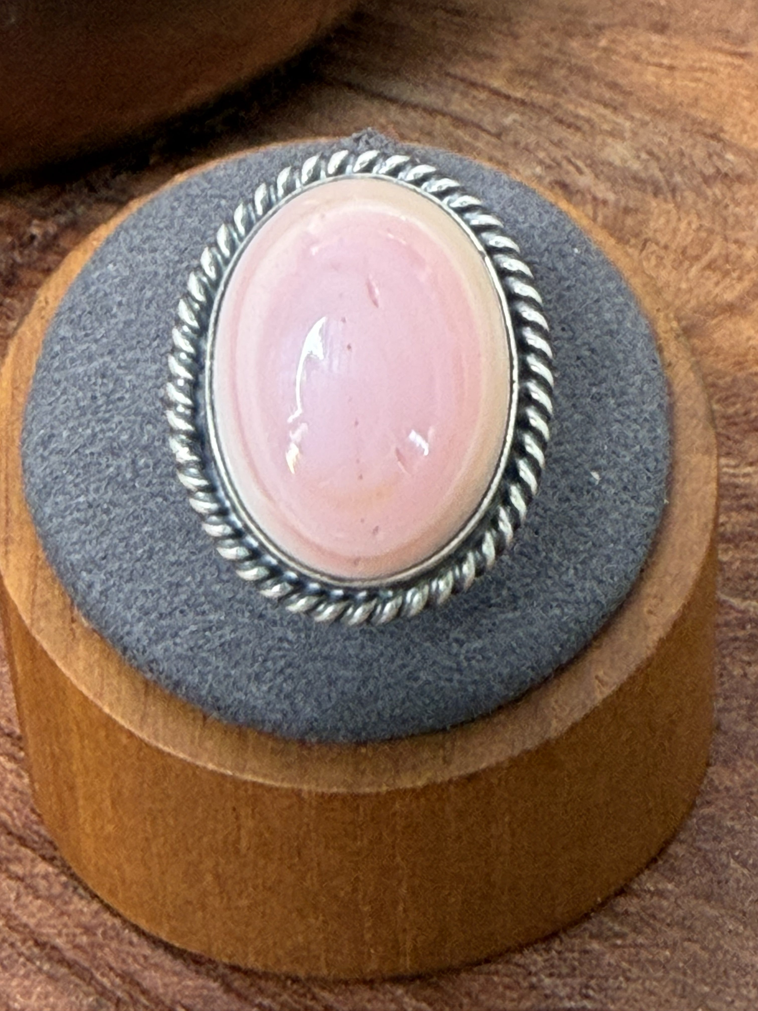 *Native American Made*  Navajo J. Belin:  Pink Conch Oval Ring