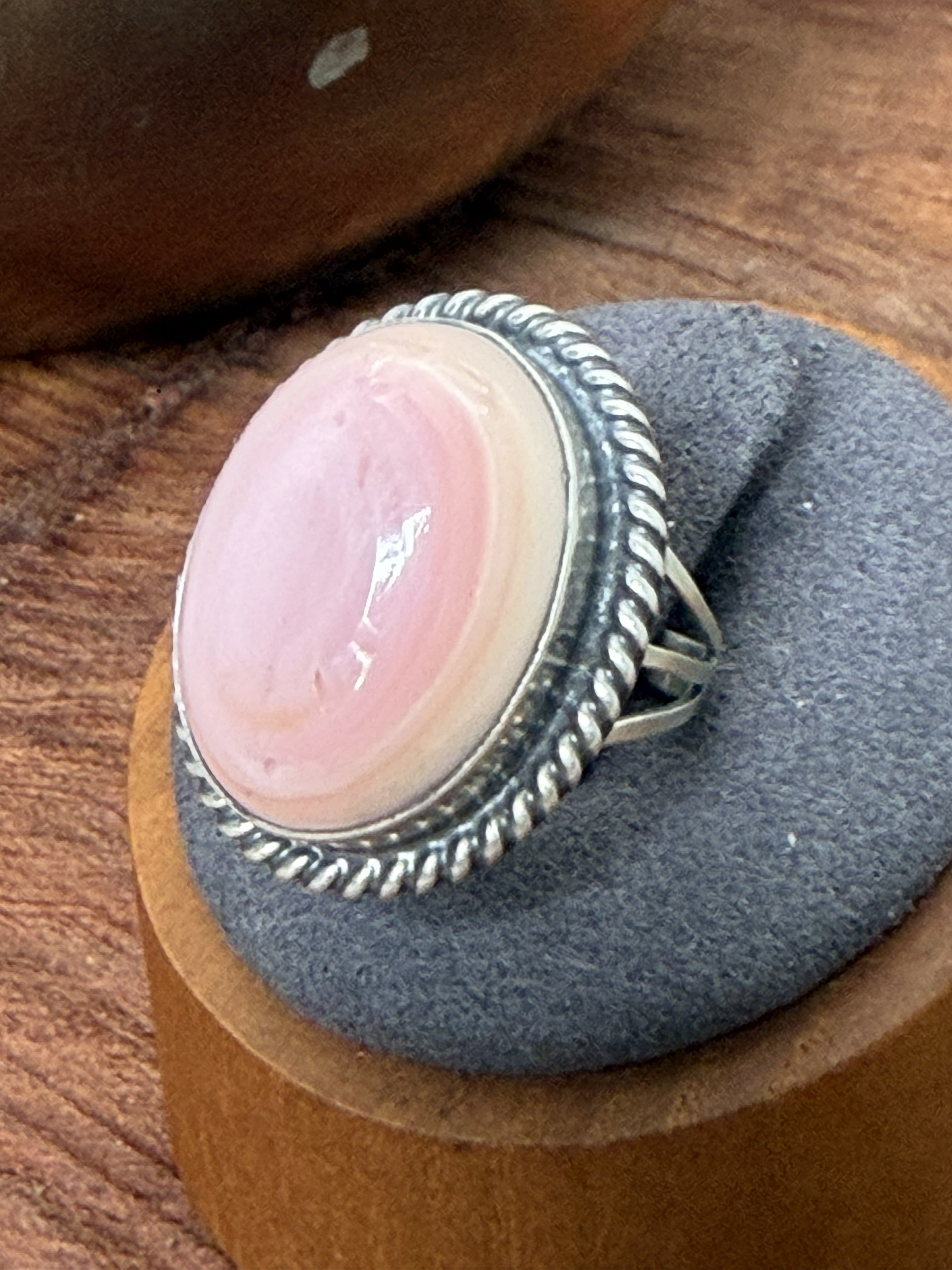 *Native American Made*  Navajo J. Belin:  Pink Conch Oval Ring