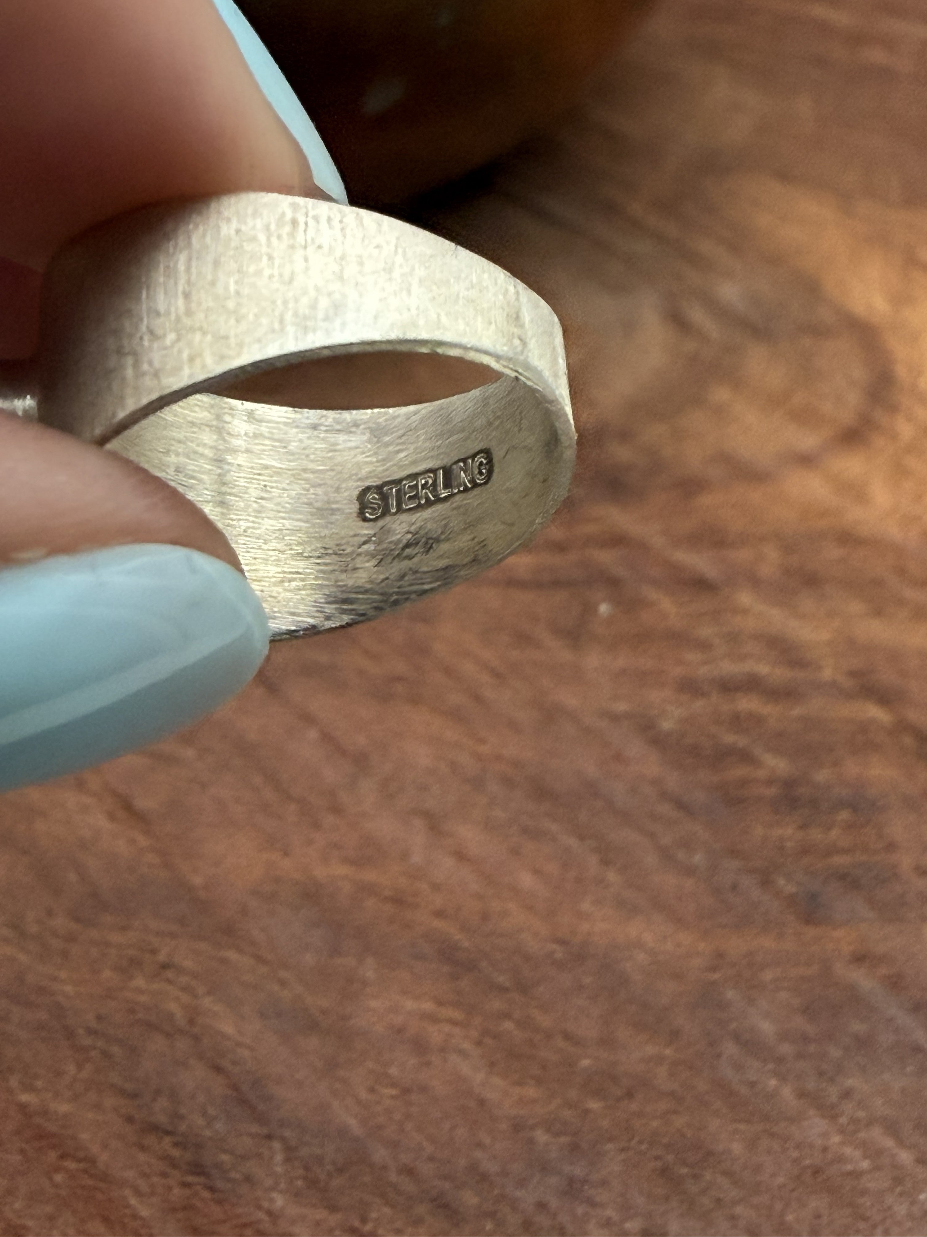 Horse Shoe Band with Pink Conch Ring