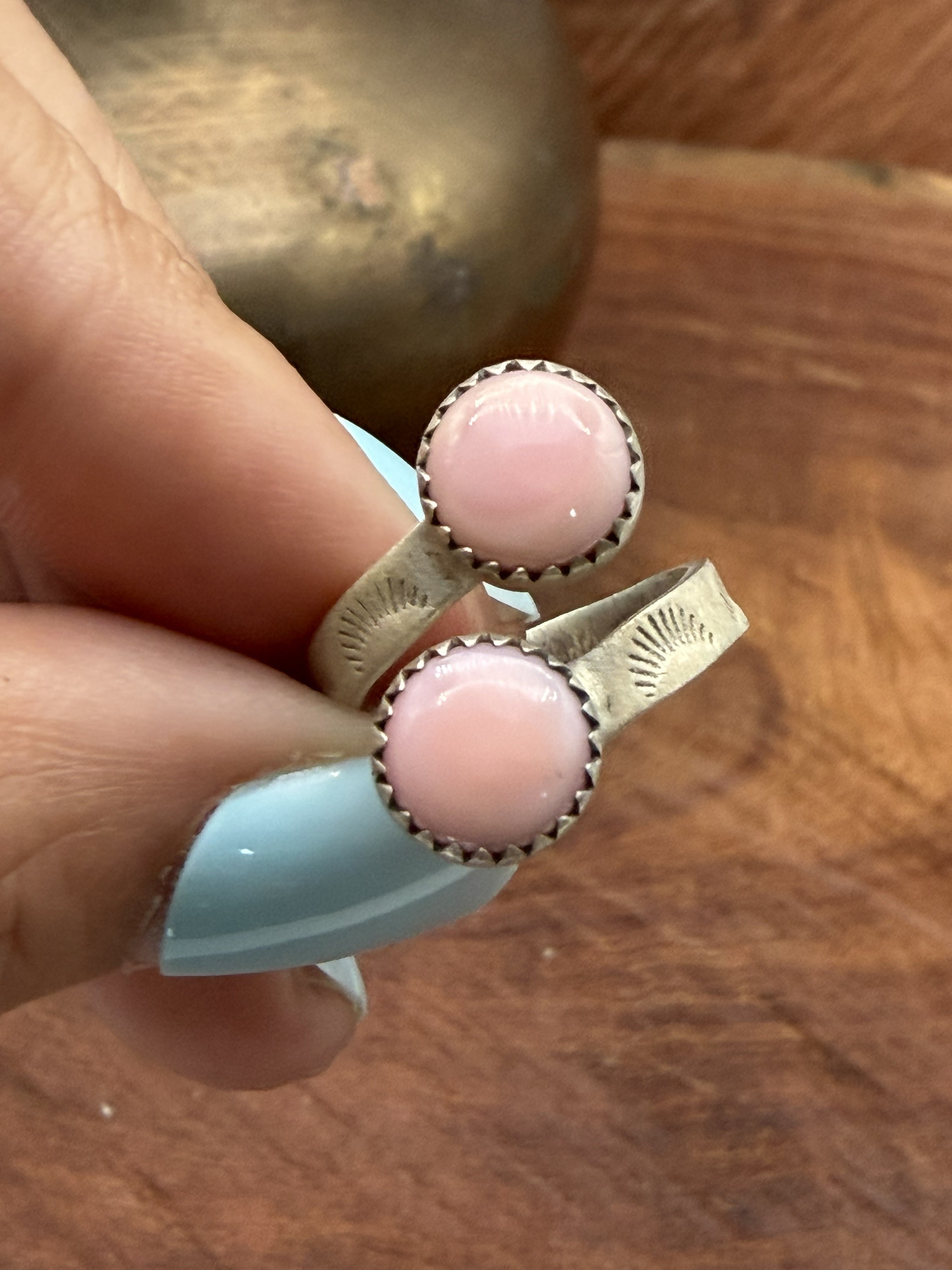 Pink Conch Bypass Ring