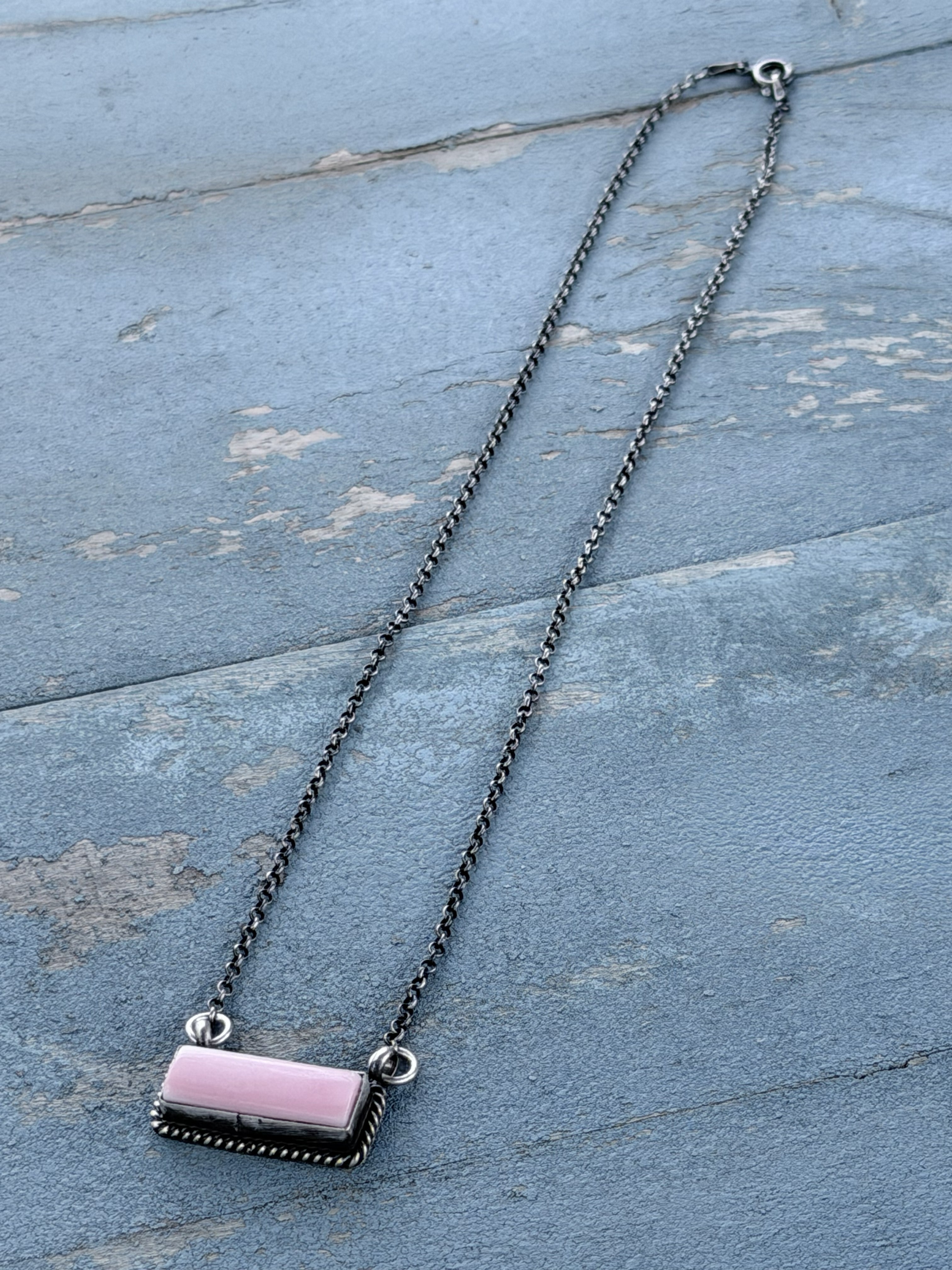 *Native American Made*  Navajo Johnny Dixon:  Pink Conch Bar Necklace