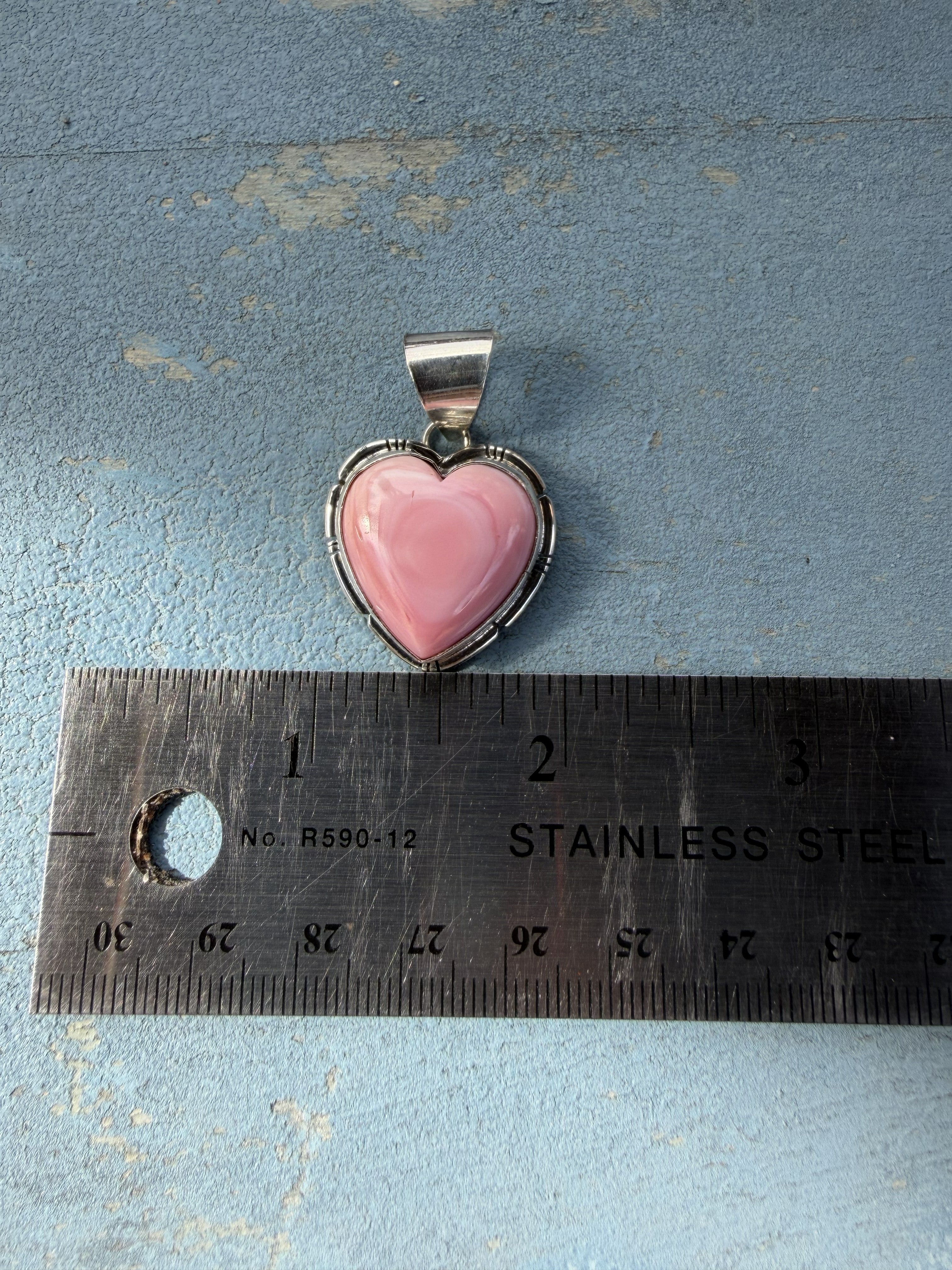 *Native American Made*  Navajo Samson Etsity Pink Conch and Sterling Silver Pendant