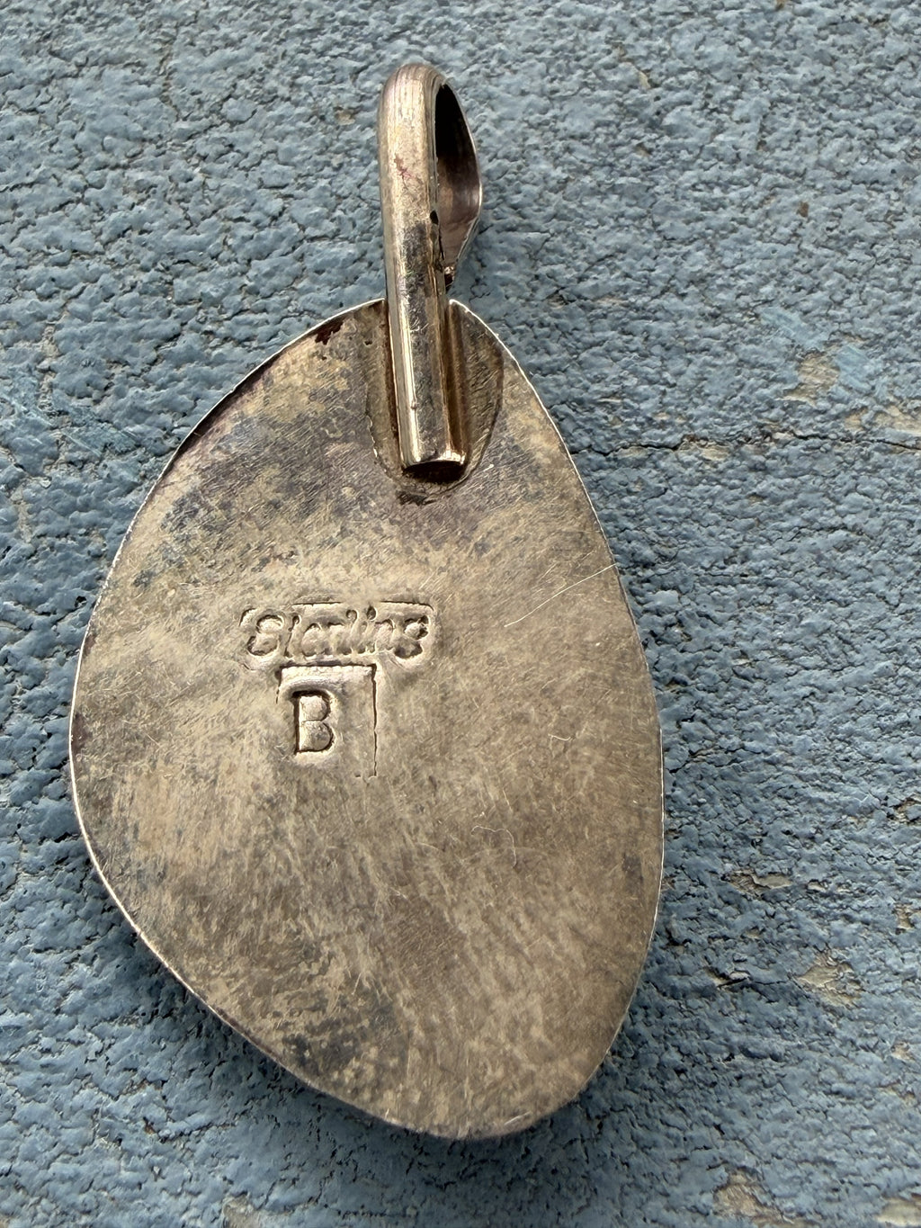 *Native American Made* Navajo Brenda Boyd Small Sterling Silver Bear Claw Pendant
