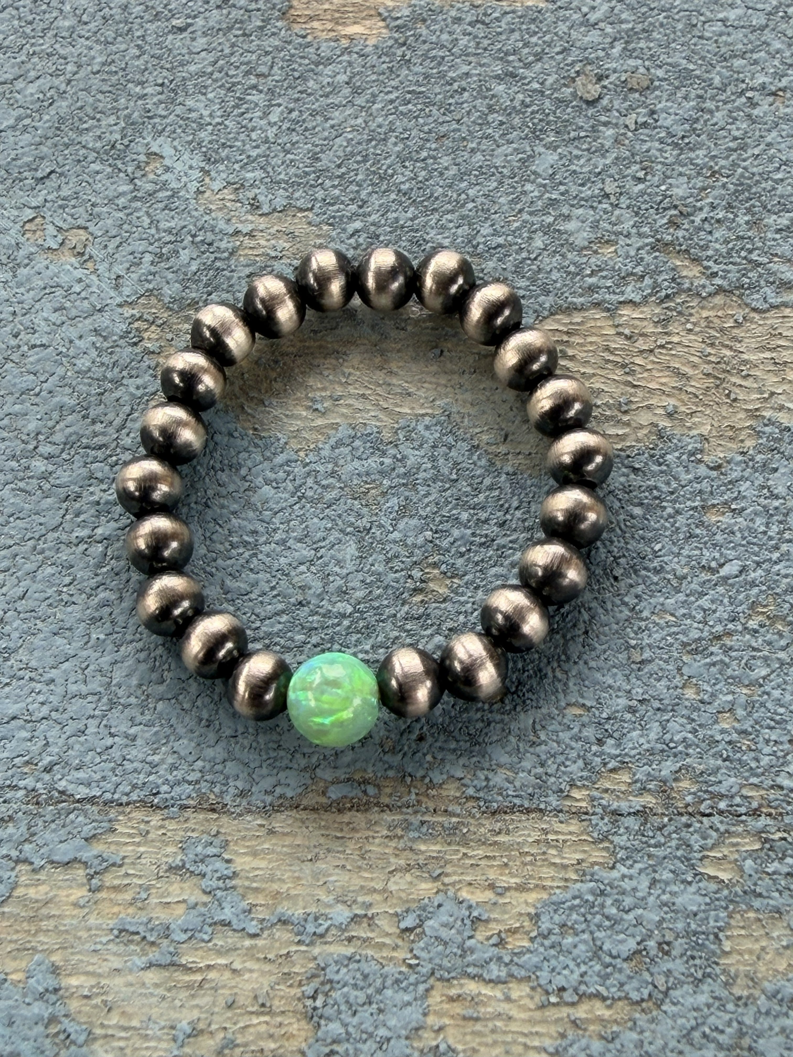 Strechy Sterling Silver Pearls Ring