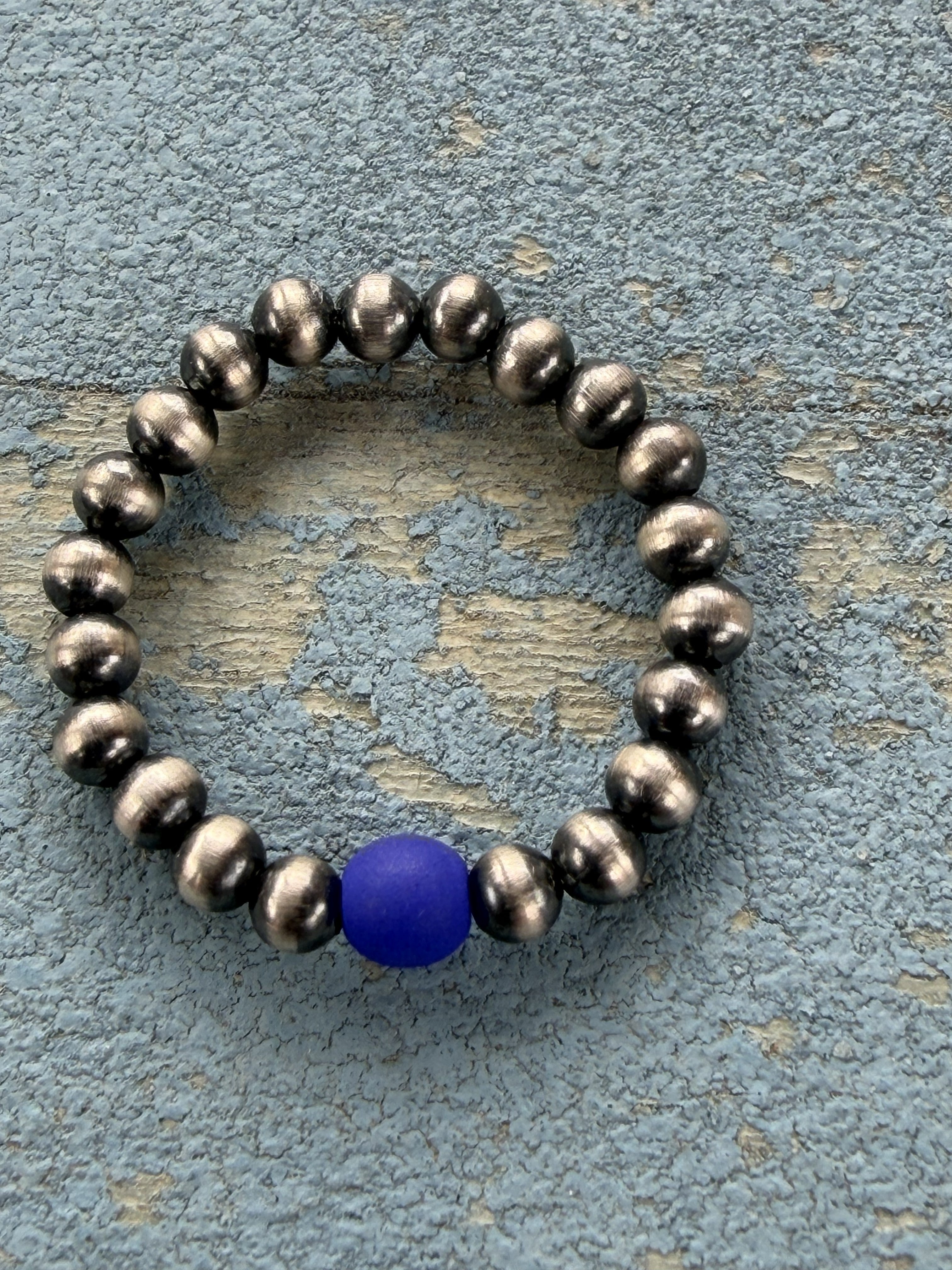 Strechy Sterling Silver Pearls Ring