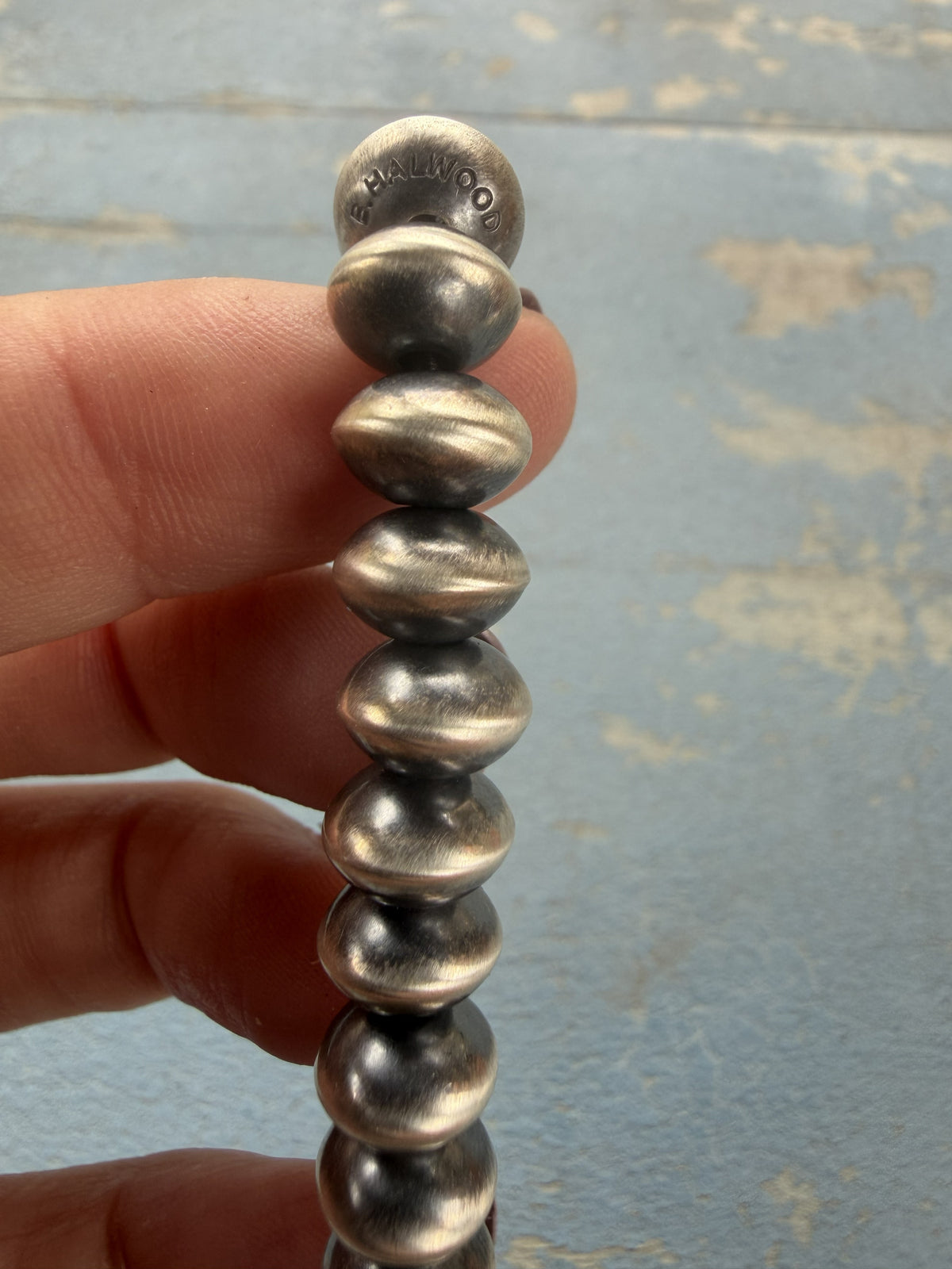*Native American Made*  Navajo Brianne Hallwood Stretchy Smooth Navajo Pearl Bracelet 6"