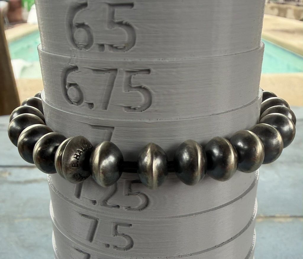 *Native American Made*  Navajo Brianne Hallwood Stretchy Smooth Navajo Pearl Bracelet 6"