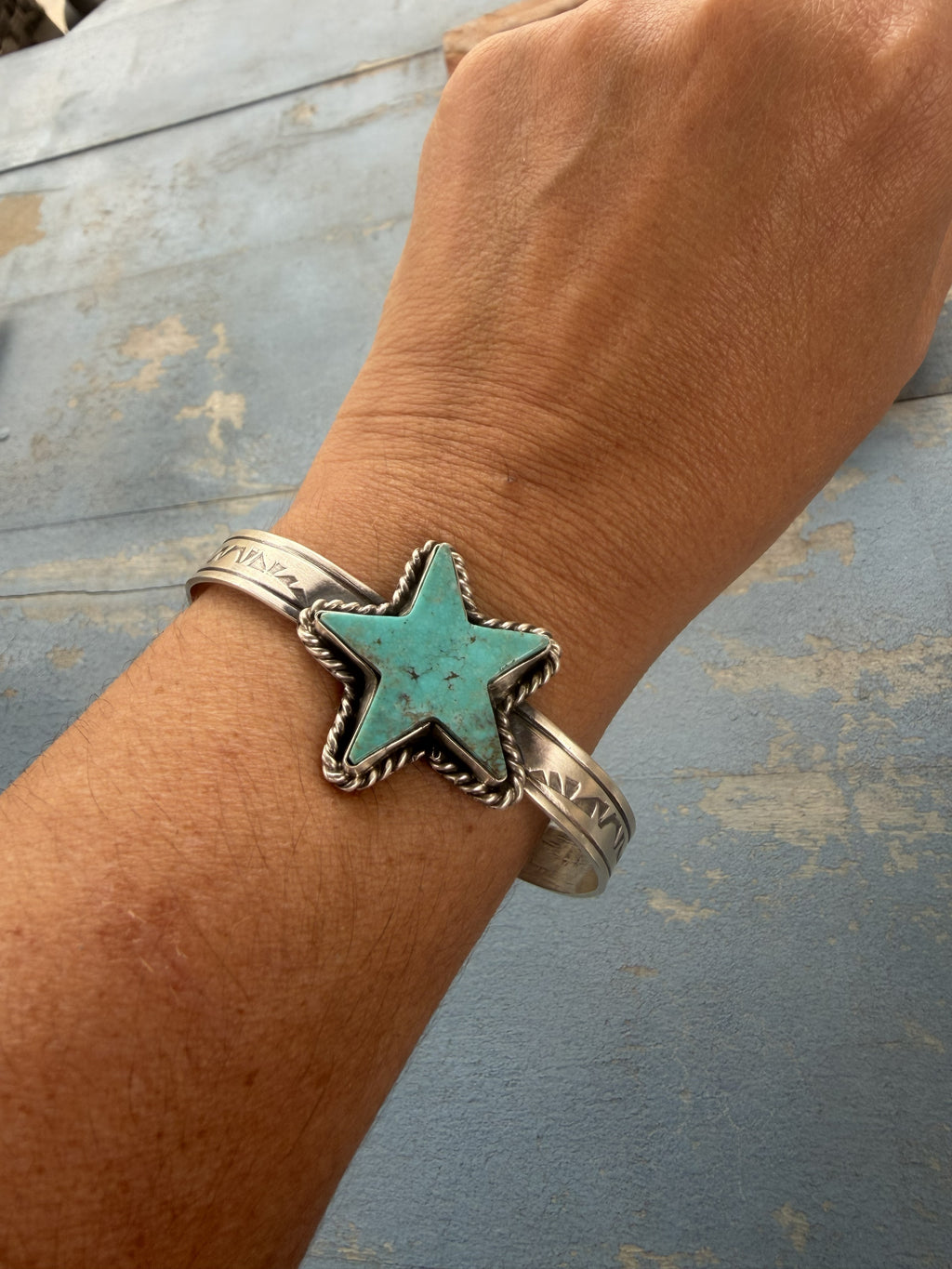 *Native American Made*  Navajo Rick Enriquez Kingman Star Cuff