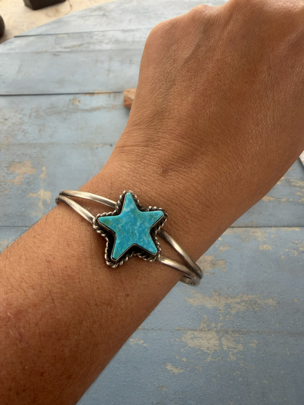 *Native American Made*  Navajo L Chee Small Star Cuff
