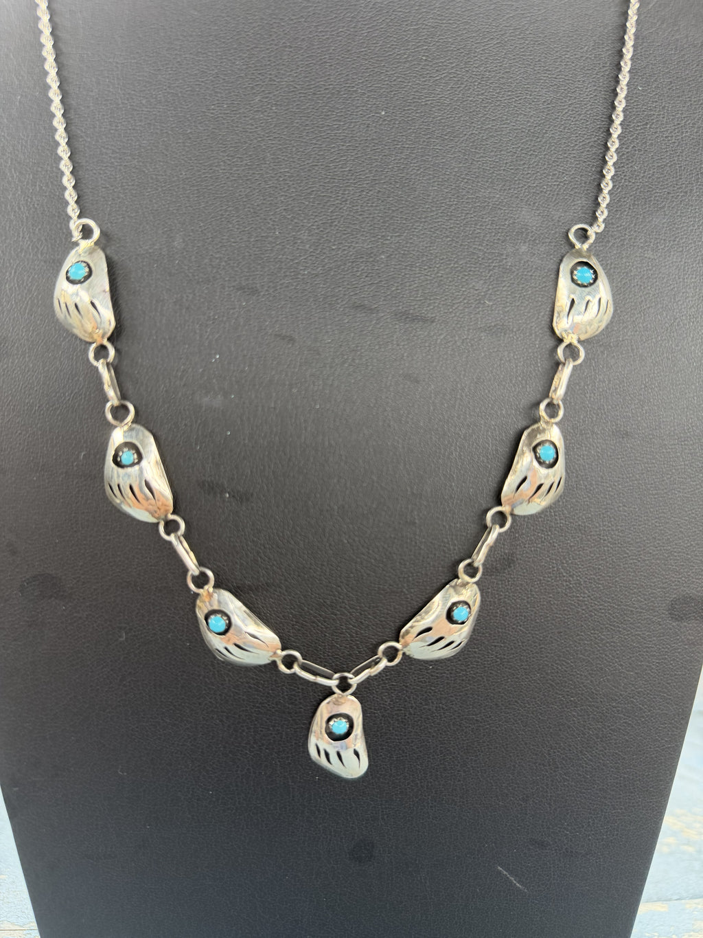 *Native American Made*  Navajo David L. Morgan Bear Paw Necklace