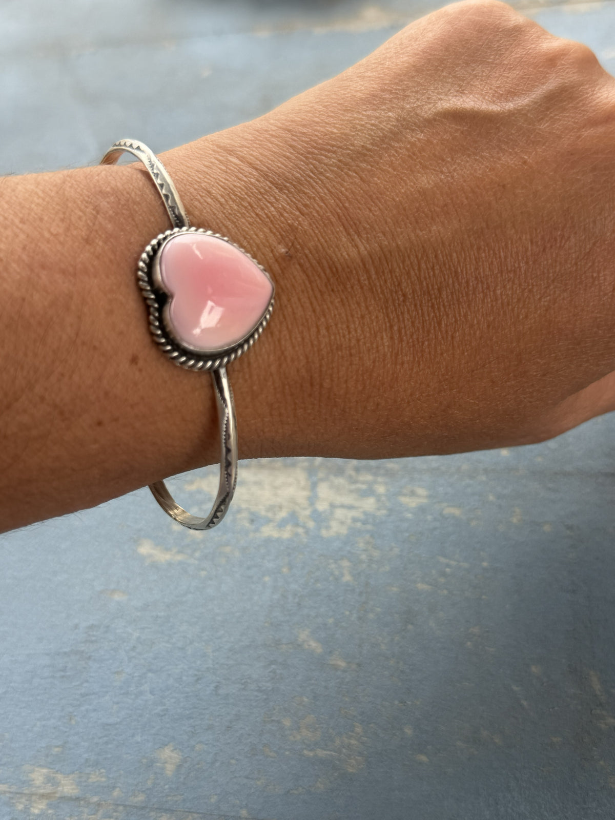 *Native American Made* Navajo Donovan Skeets Pink Conch Heart Cuff