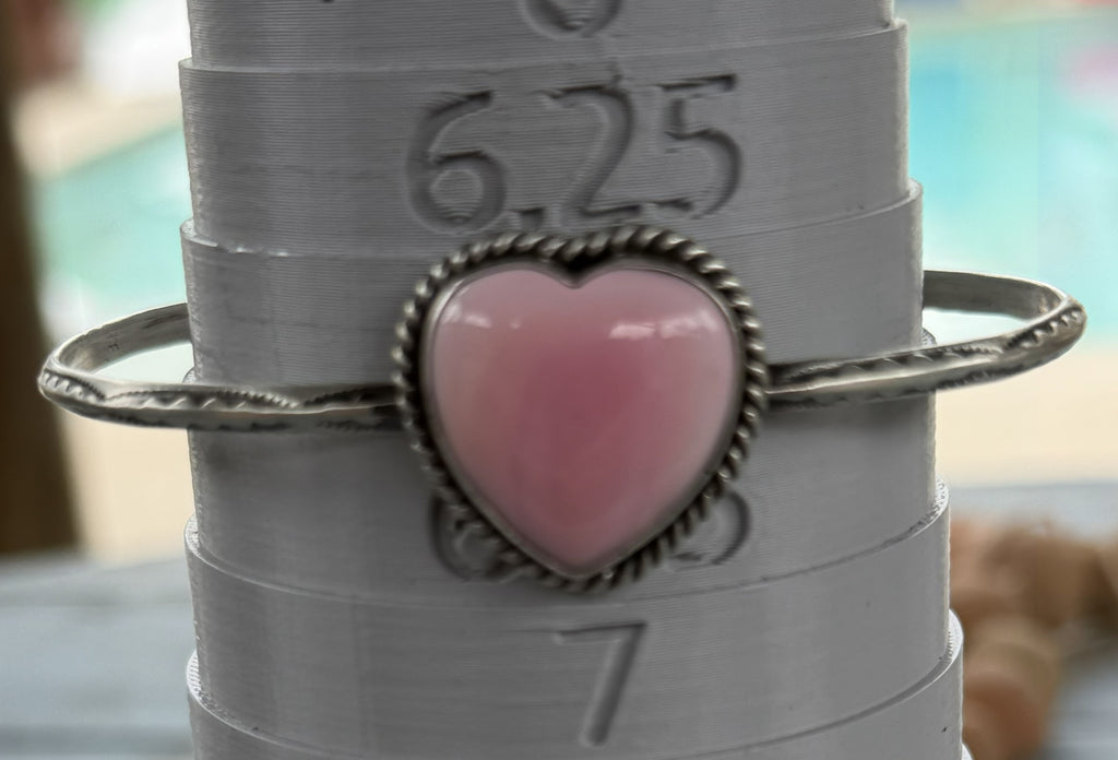 *Native American Made* Navajo Donovan Skeets Pink Conch Heart Cuff